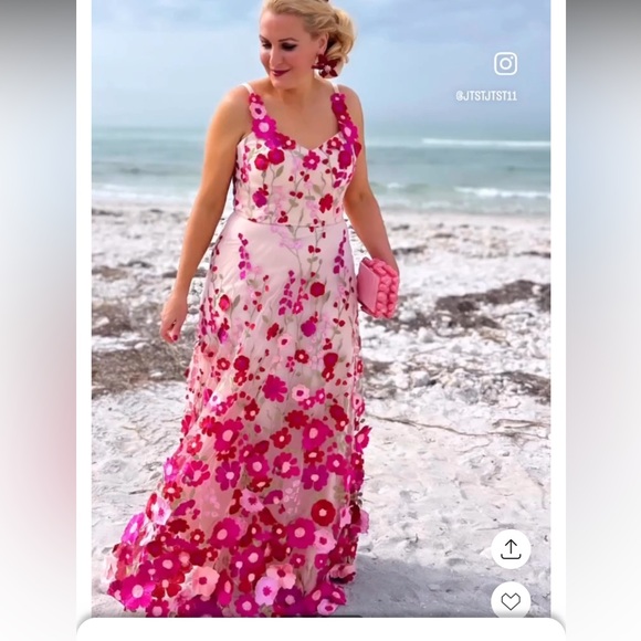 New 🌸AW Alison Floral Embroidered Maxi Dress 10 - Picture 5 of 6